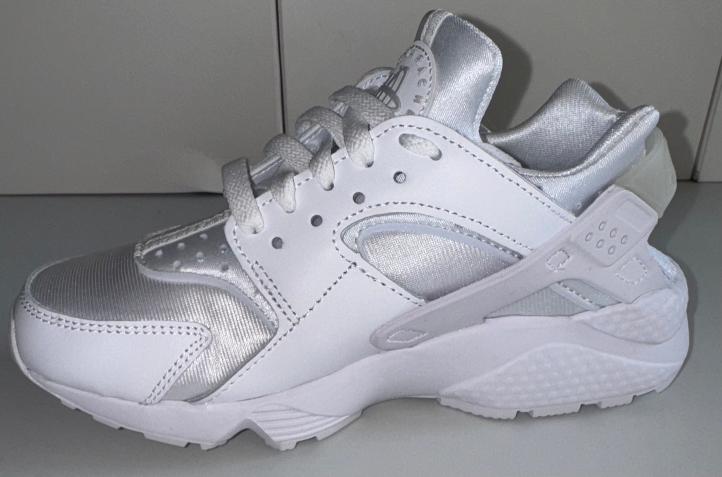 New W Nike Air Haurache 6W/5.5Y